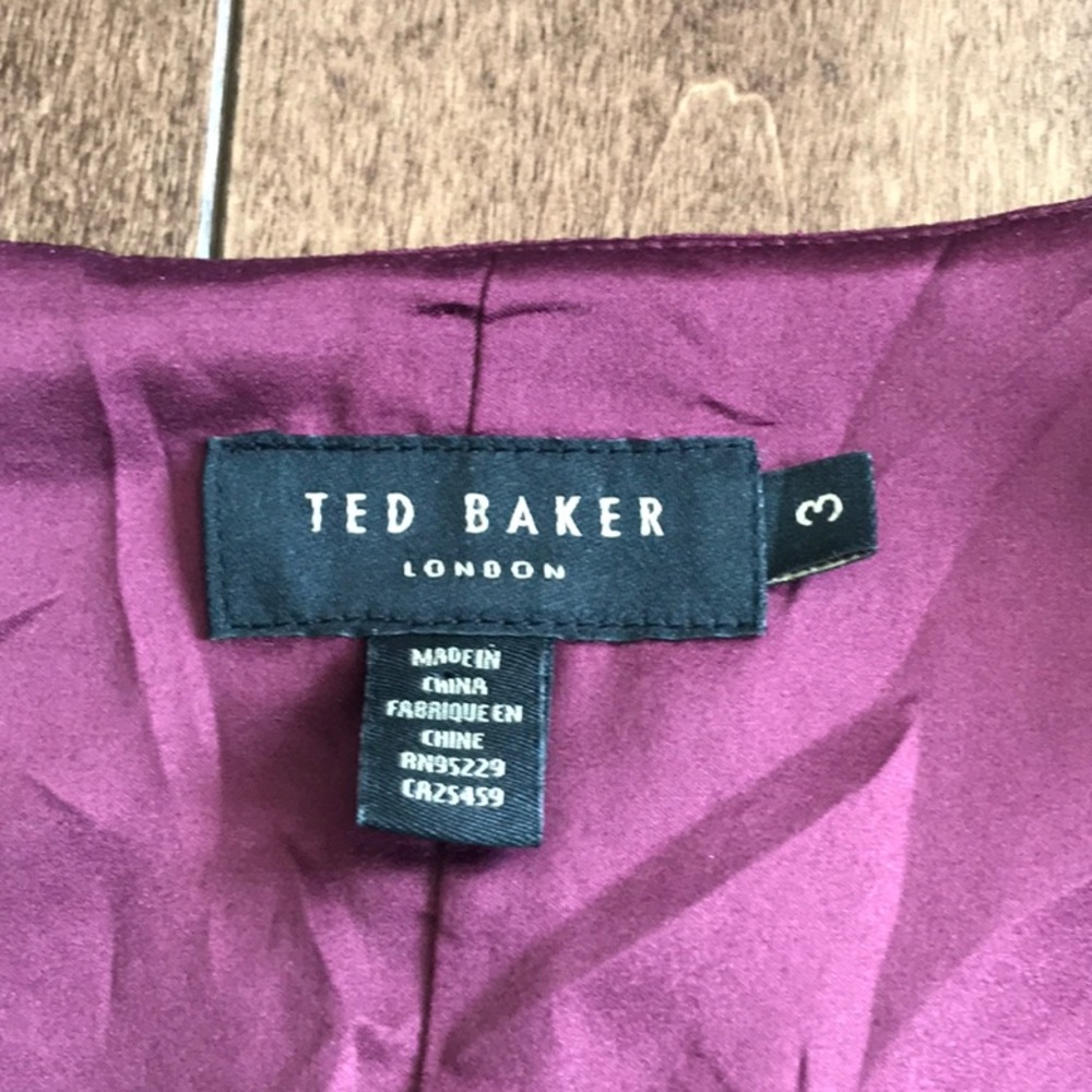 Ted Baker Delise V-Neck Blouse- Size 3 (M) - Picture 5 of 12